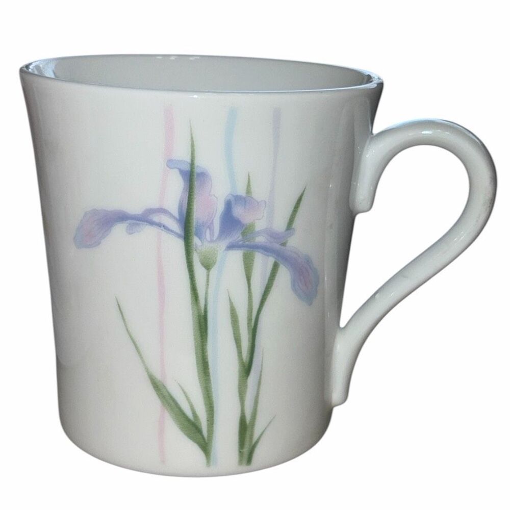 Corning Corelle Shadow Iris Mug‎ 8 oz White Floral Coffee Cup Purple Iris Pastel
